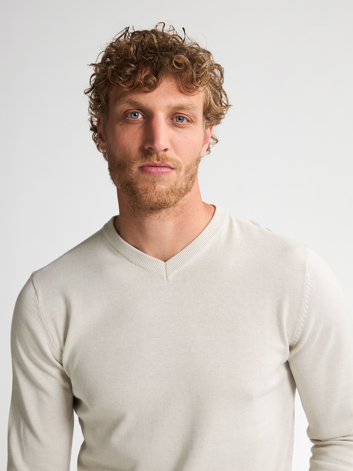 Men Knitwear V-Neck Basic