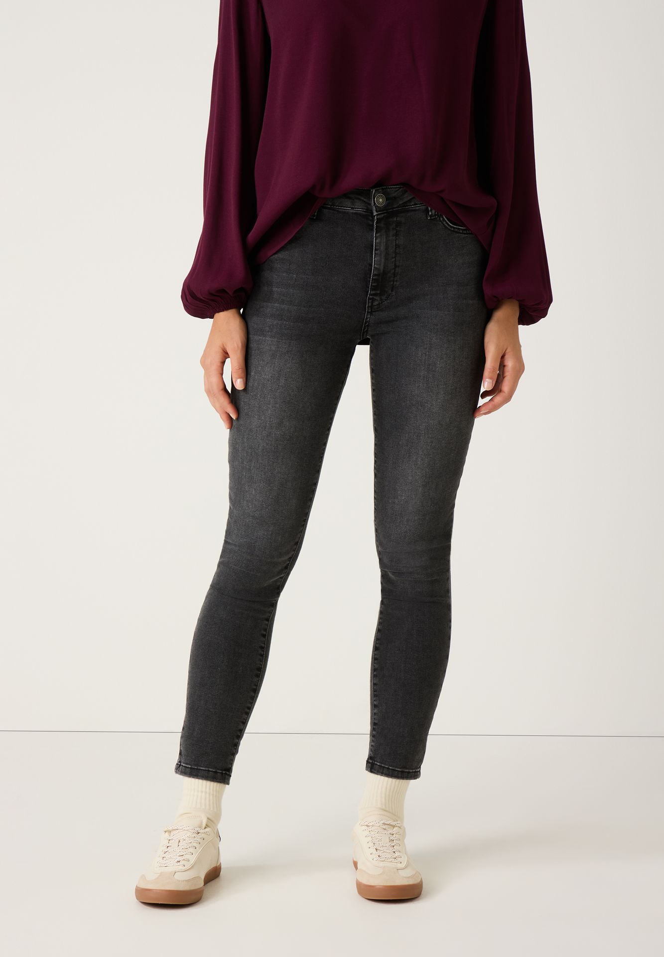 verkürzte Skinny-Jeans aus elastischem Denim