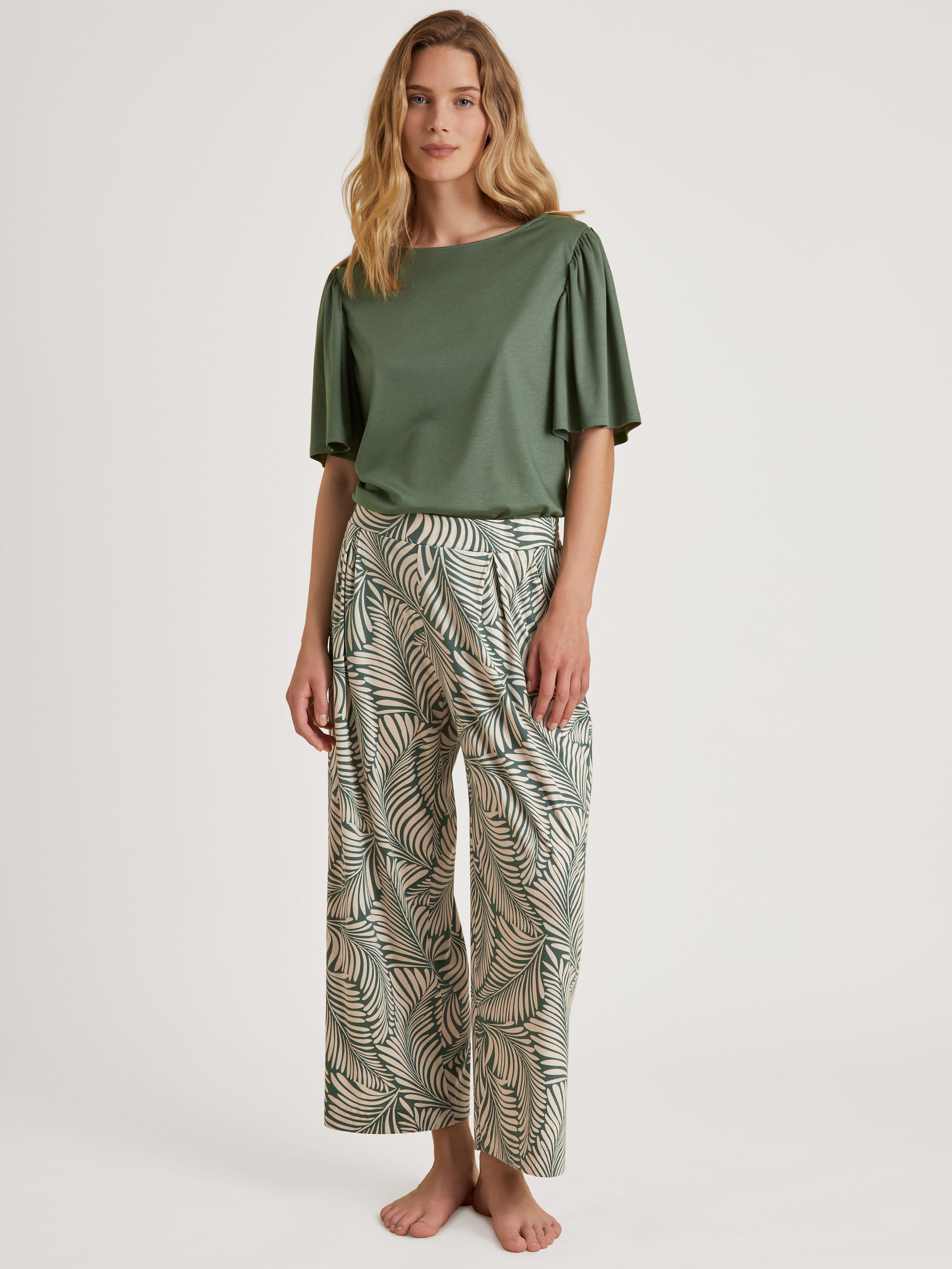 Homewear-Hose im Culotte-Schnitt mit Botanical-Print im Baumwoll-Mix