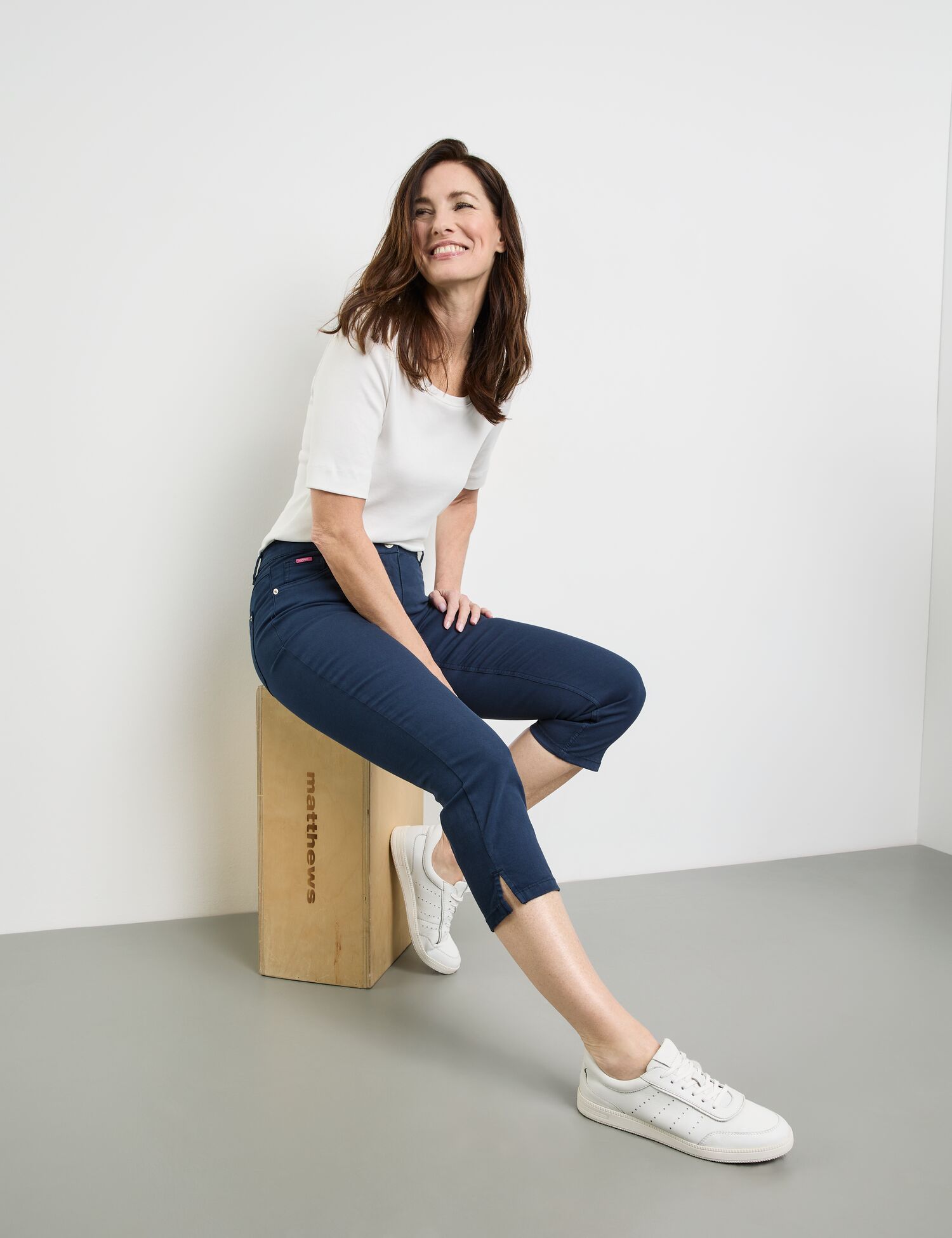 3/4 lange Sommer-Jeans aus Baumwoll-Mix