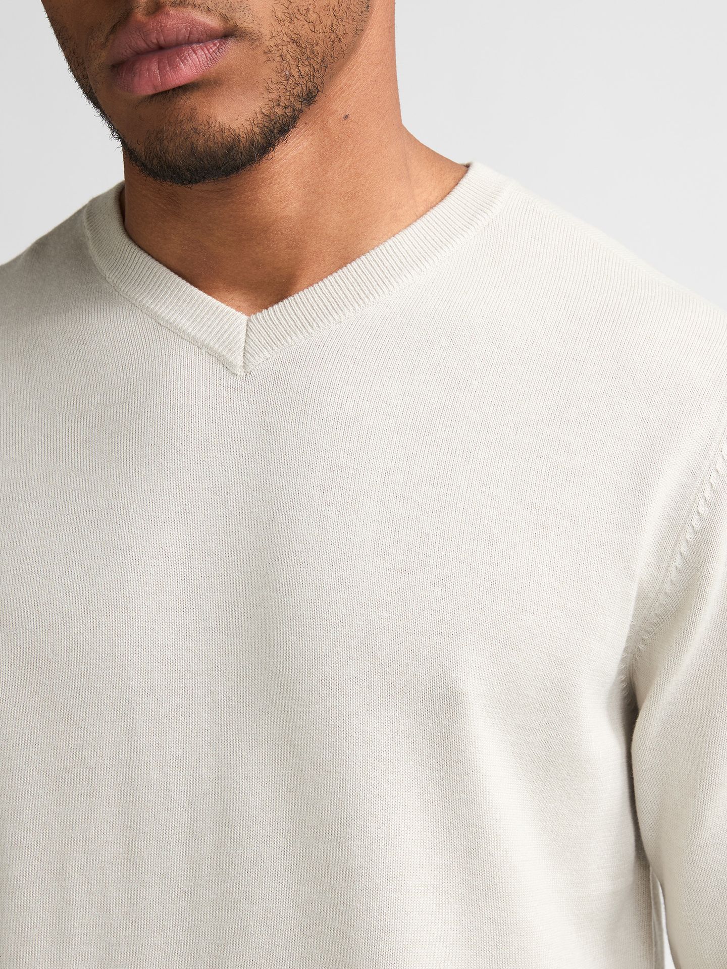 Men Knitwear V-Neck Basic
