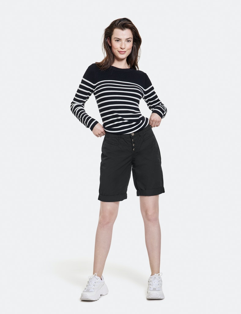 Bermuda-Shorts aus Organic Cotton