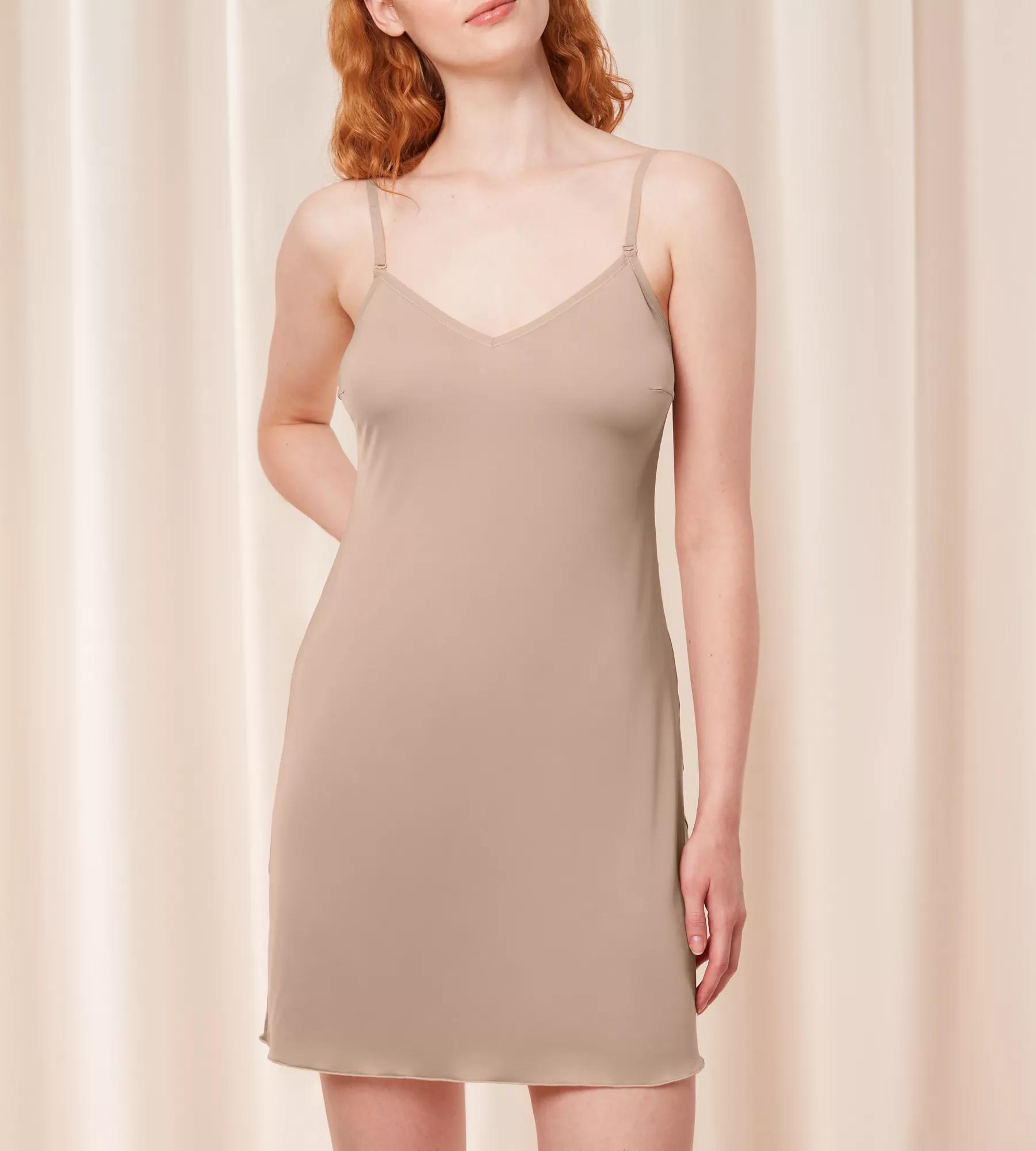 Negligee "Body Make-Up T Dress 02" aus fließendem Material mit Spaghettiträger