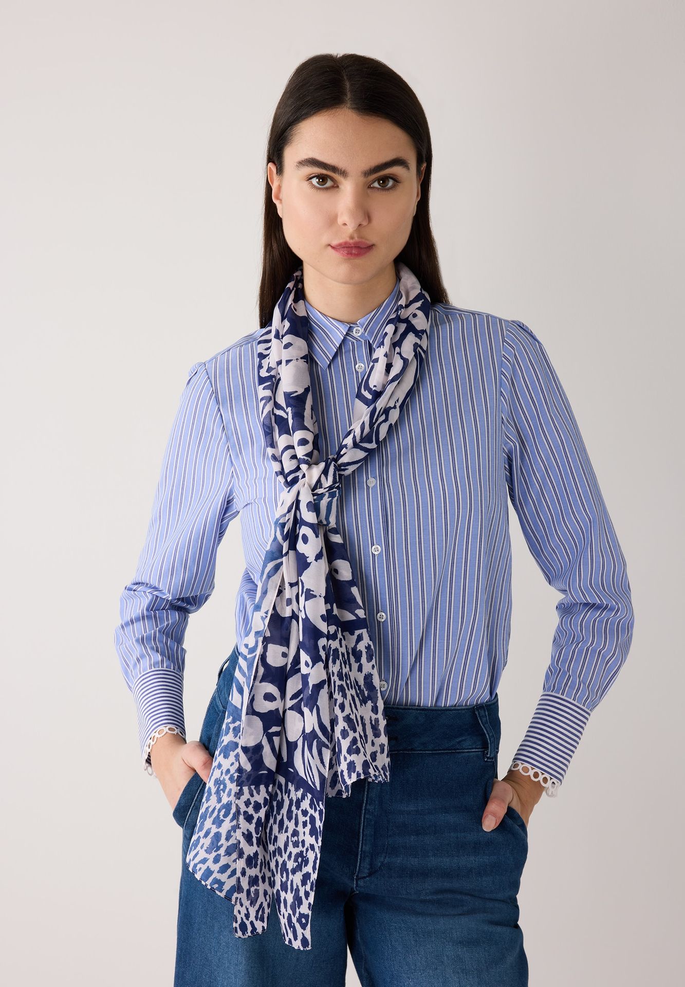 fließender Flower-Print-Schal