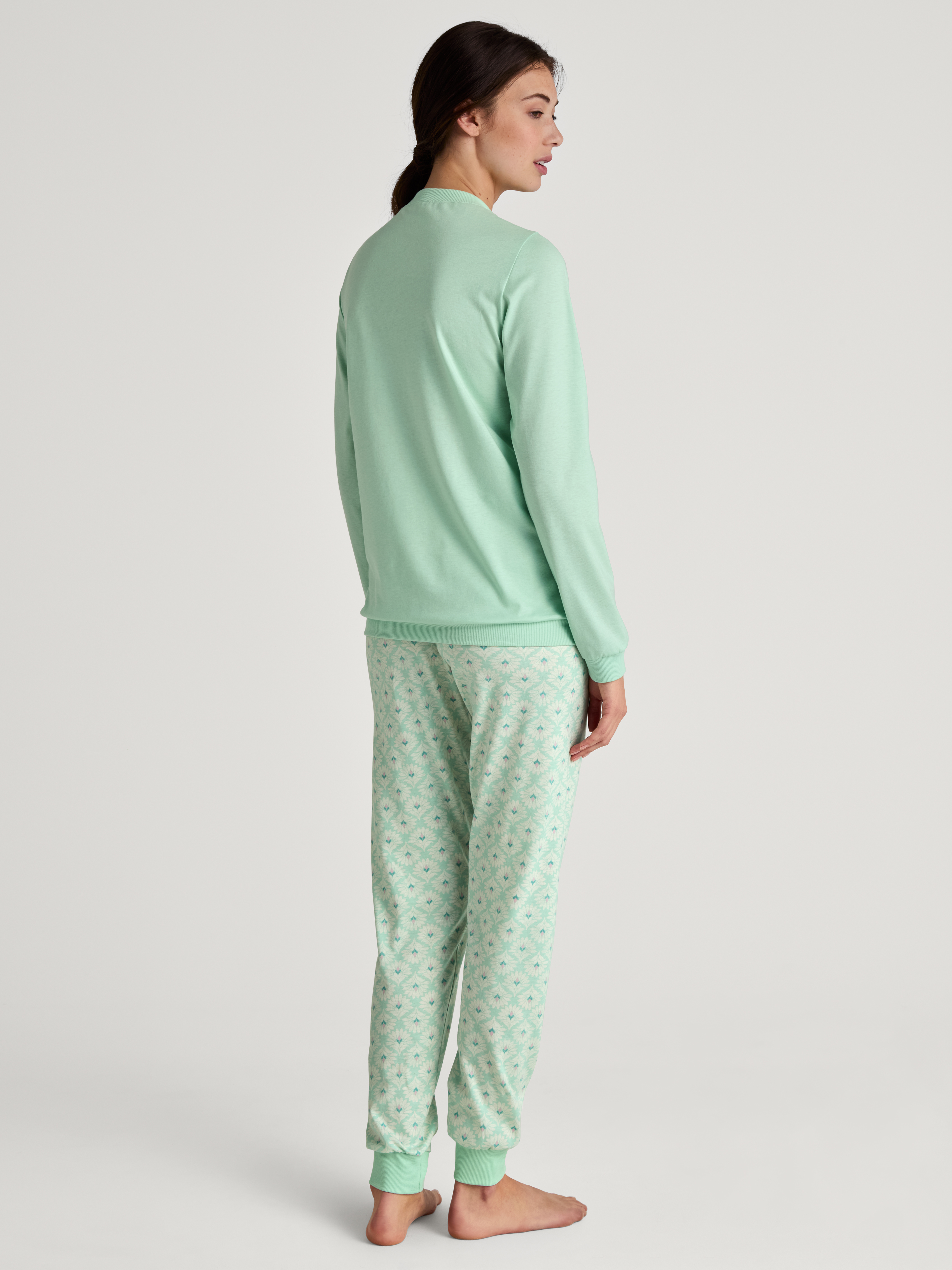 langer Damen-Bündchen-Schlafanzug mit gemusterter Hose