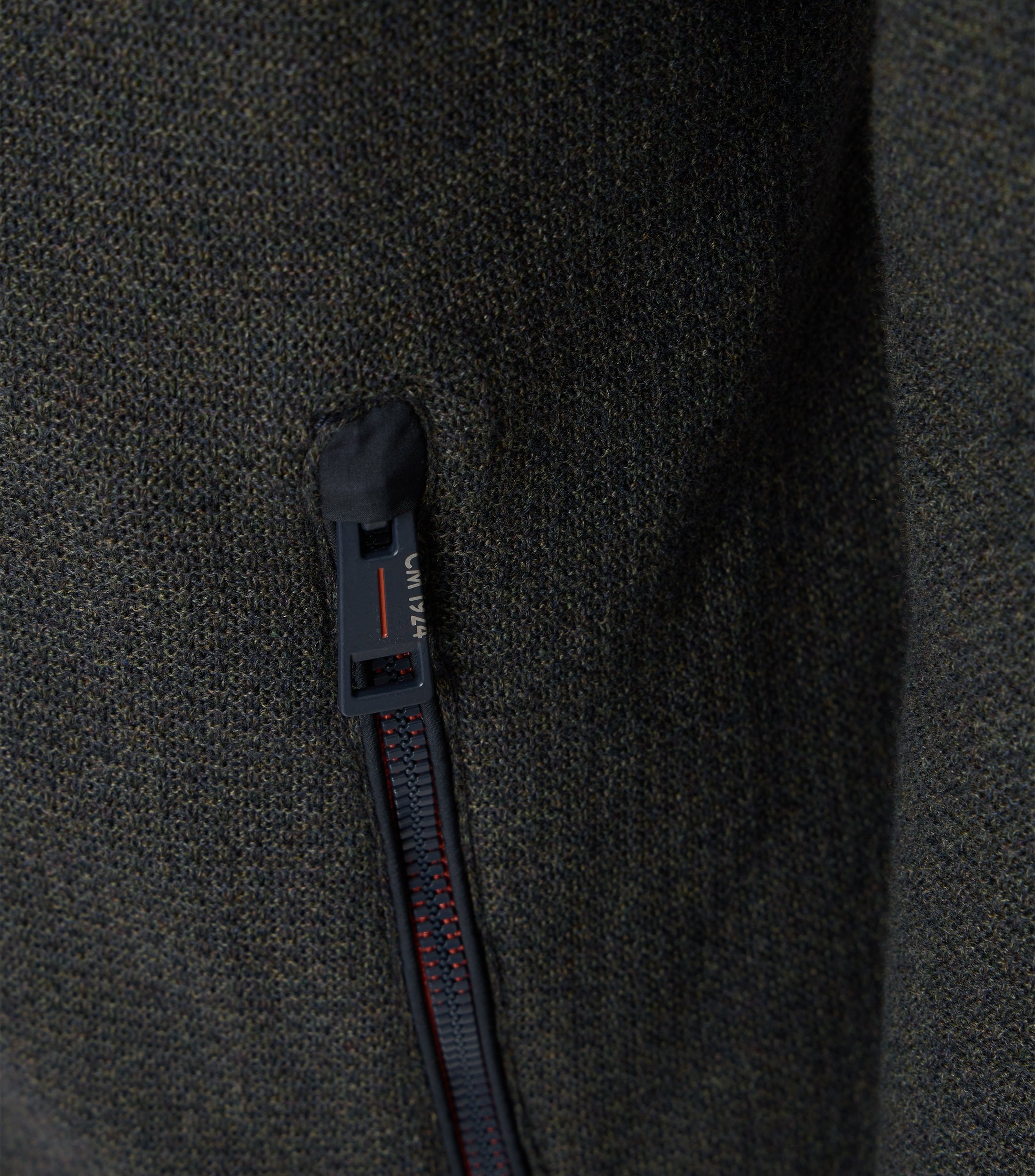 Moderne Strickjacke