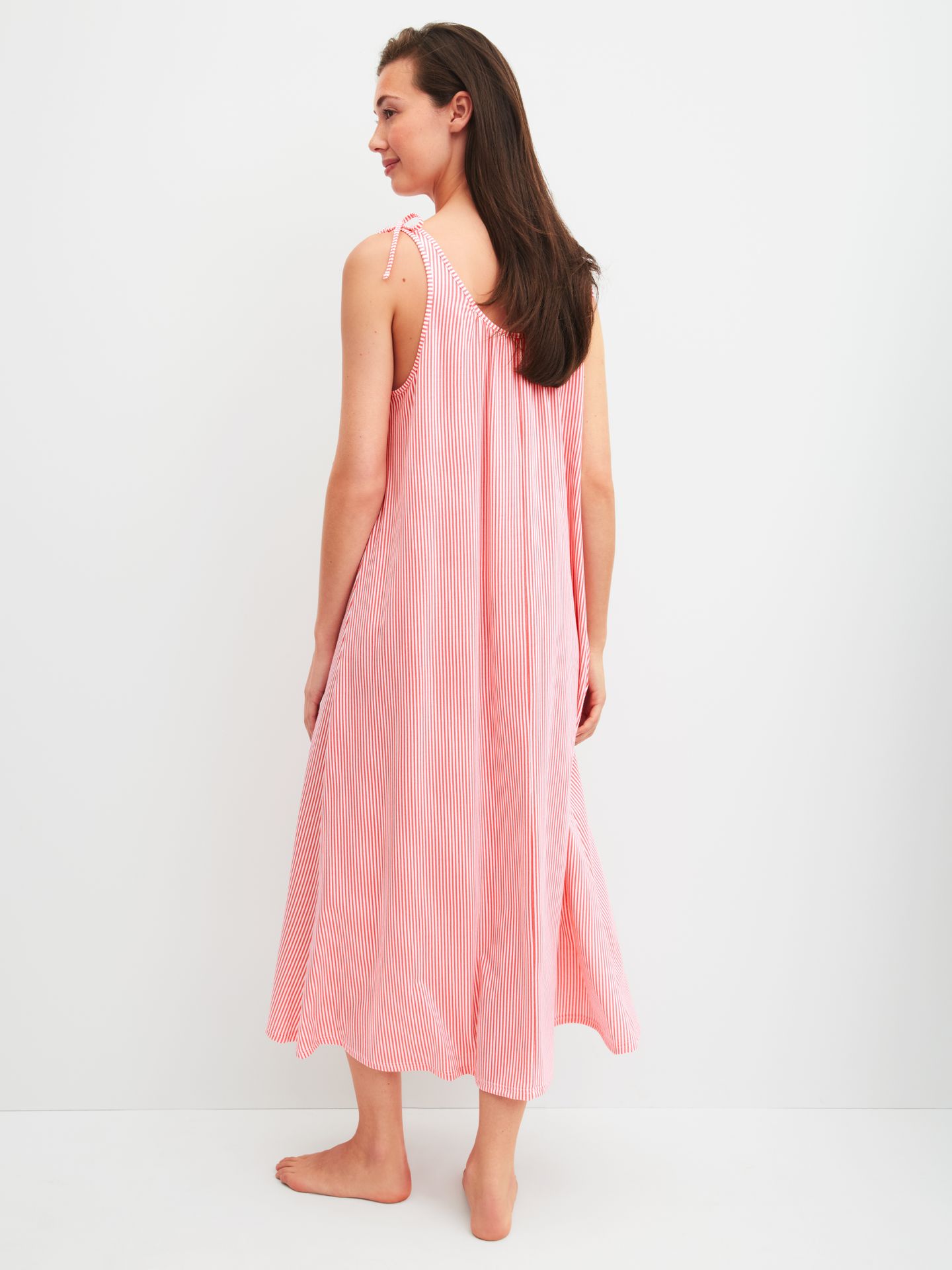 romantisches langes Nightdress ohne Arm im Streifen-Dessin aus Baumwoll-Modal-Jersey