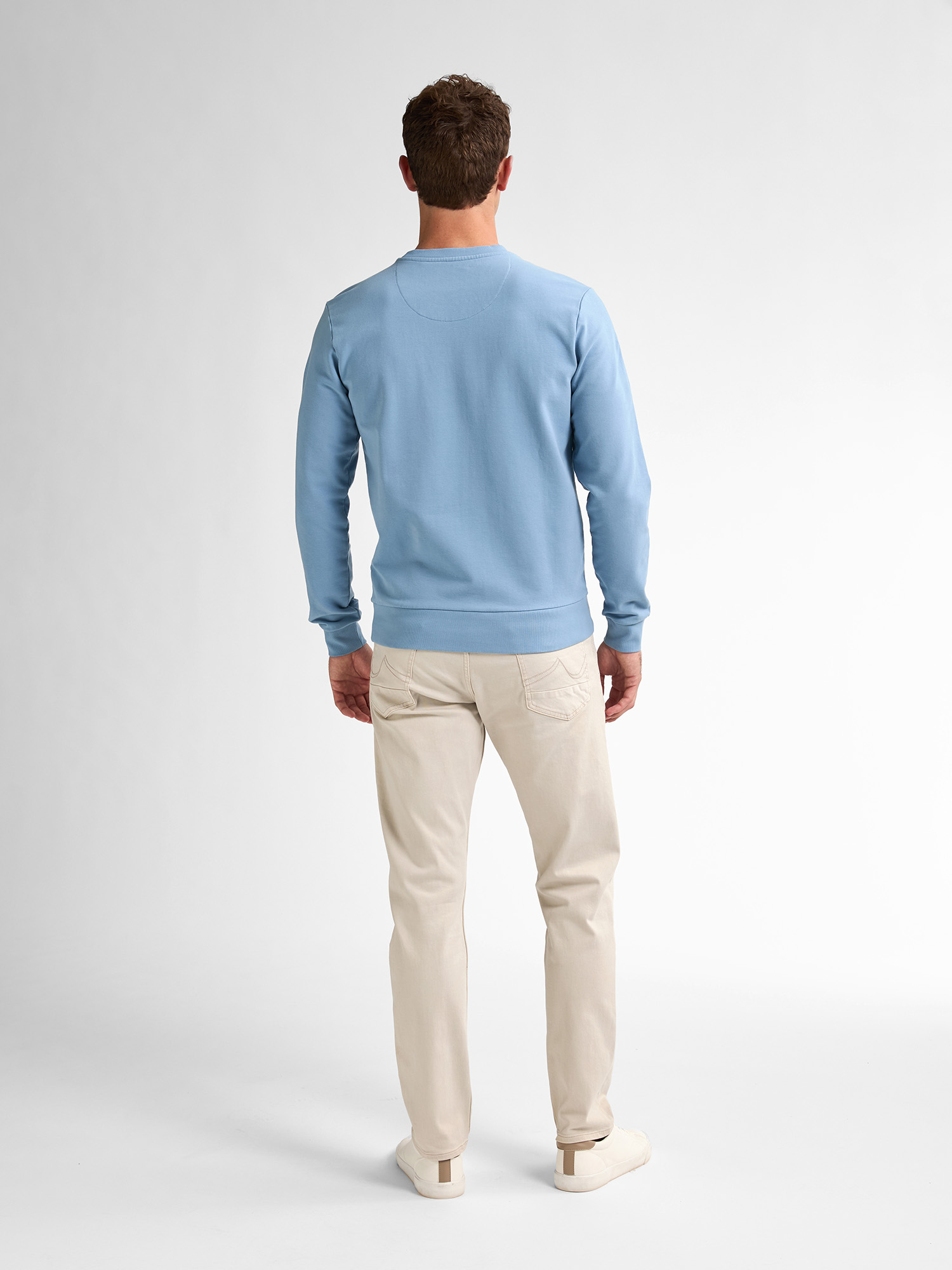 Sweater Round Neck