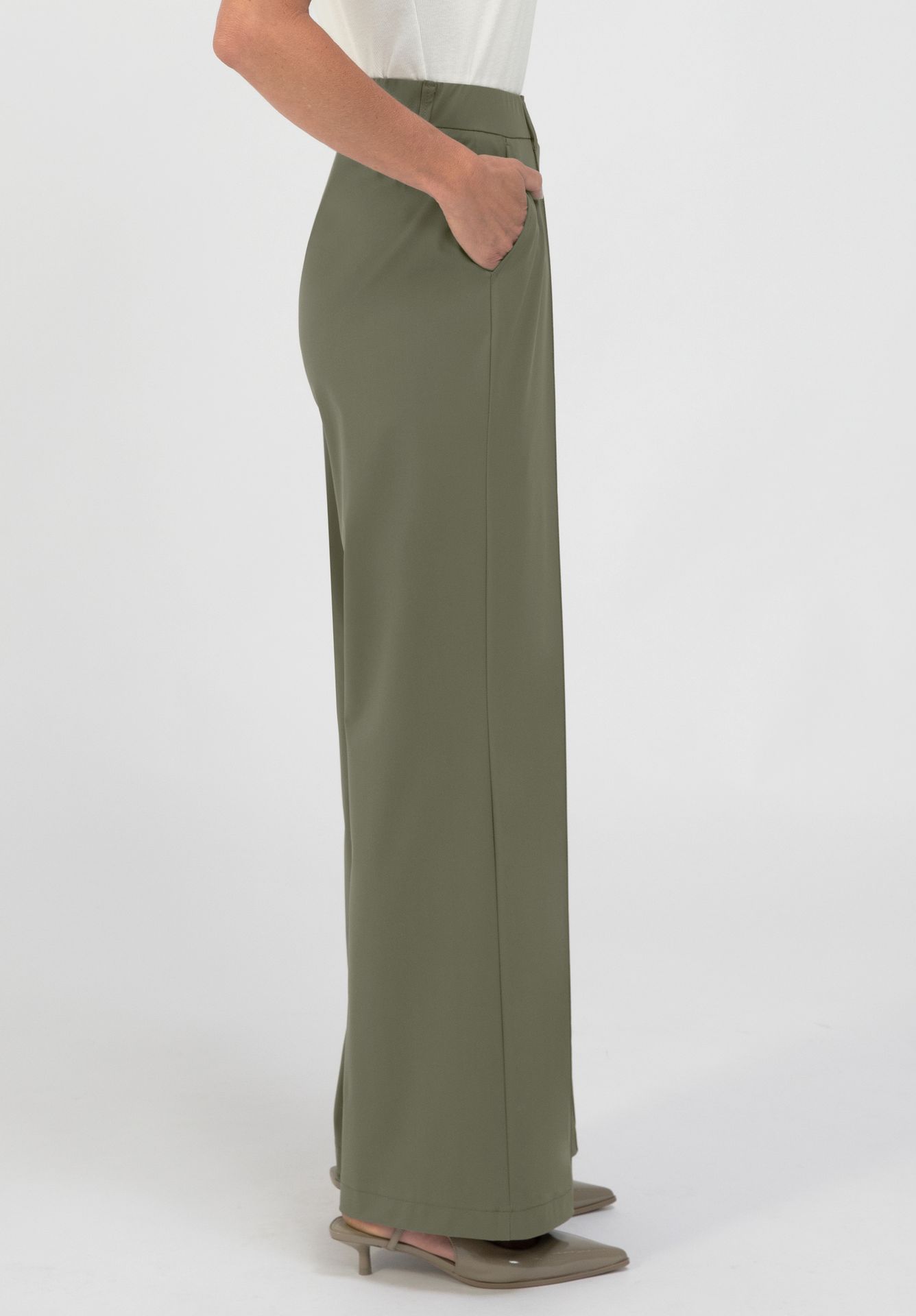 Stretch-Hose "PARIGI" aus Techno-Jersey im Marlene-Style
