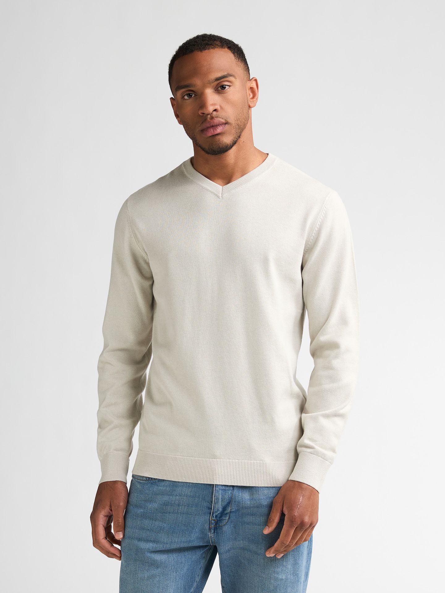 Men Knitwear V-Neck Basic