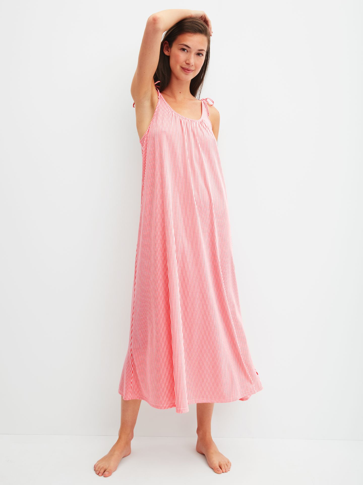 romantisches langes Nightdress ohne Arm im Streifen-Dessin aus Baumwoll-Modal-Jersey