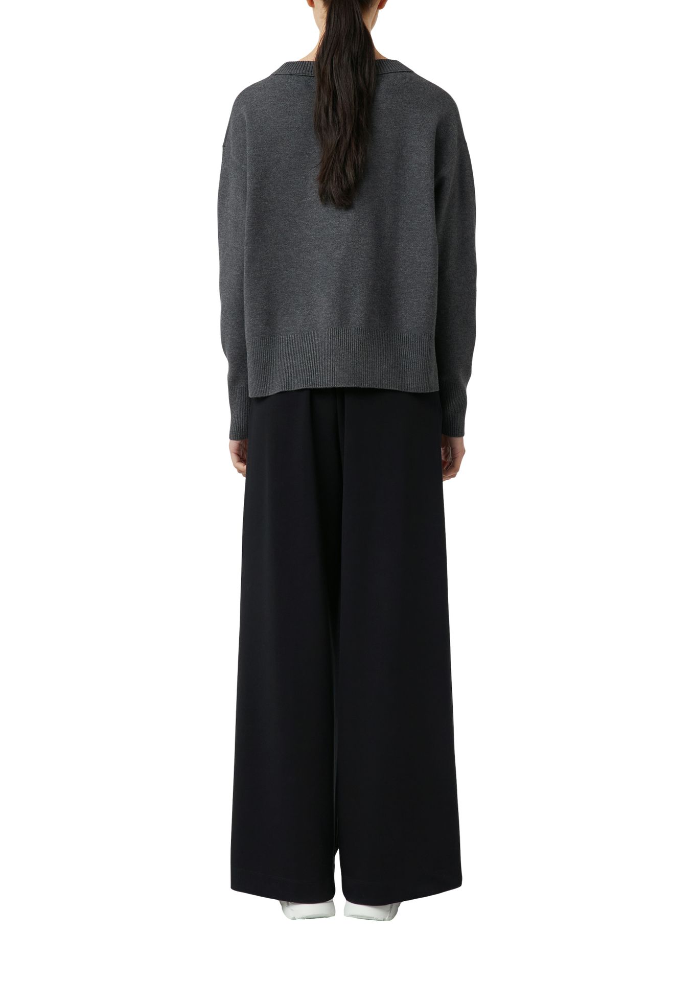schlichter kurzer Strickpullover aus Viskose-Mix oversized