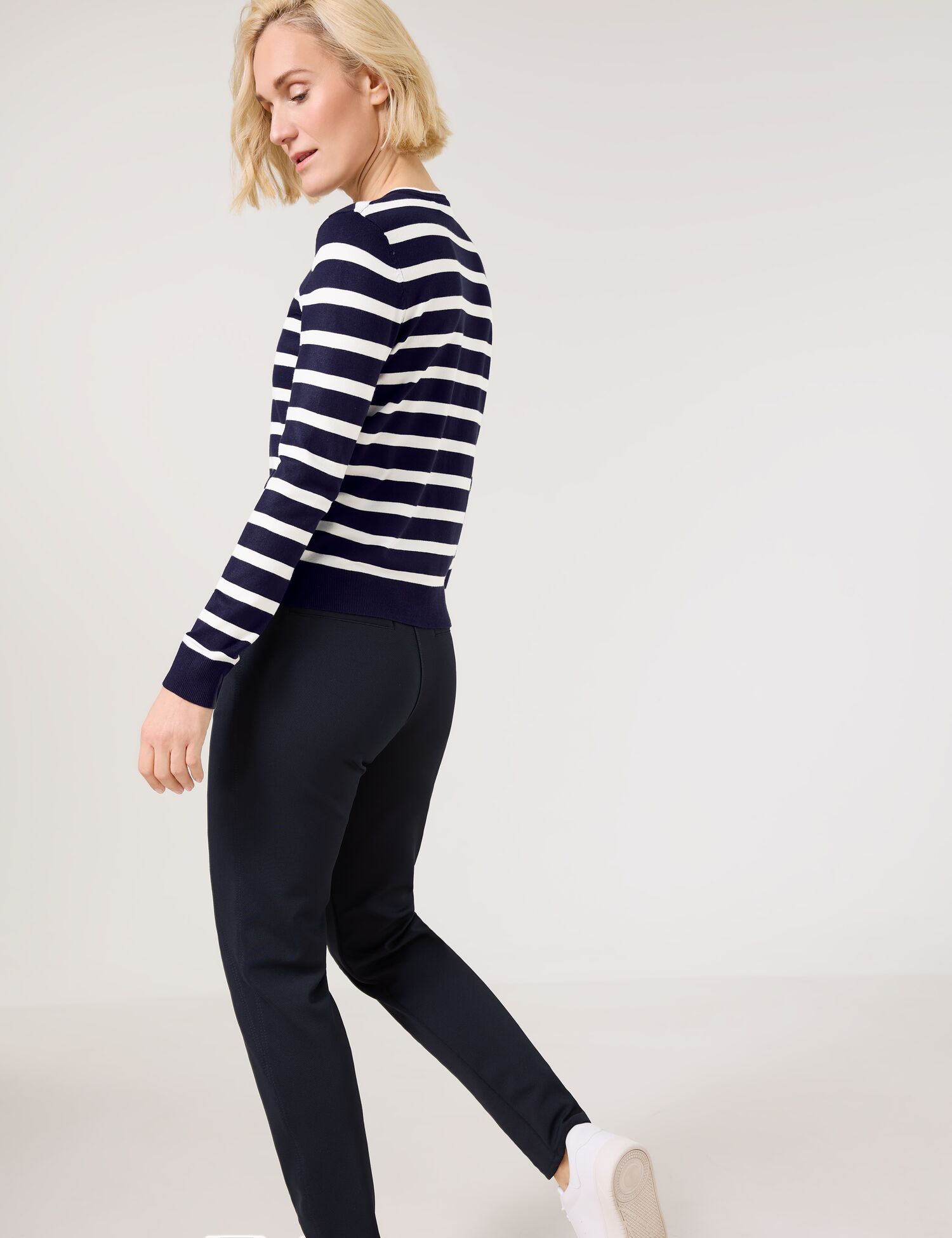 Geringelter Cardigan aus Feinstrick