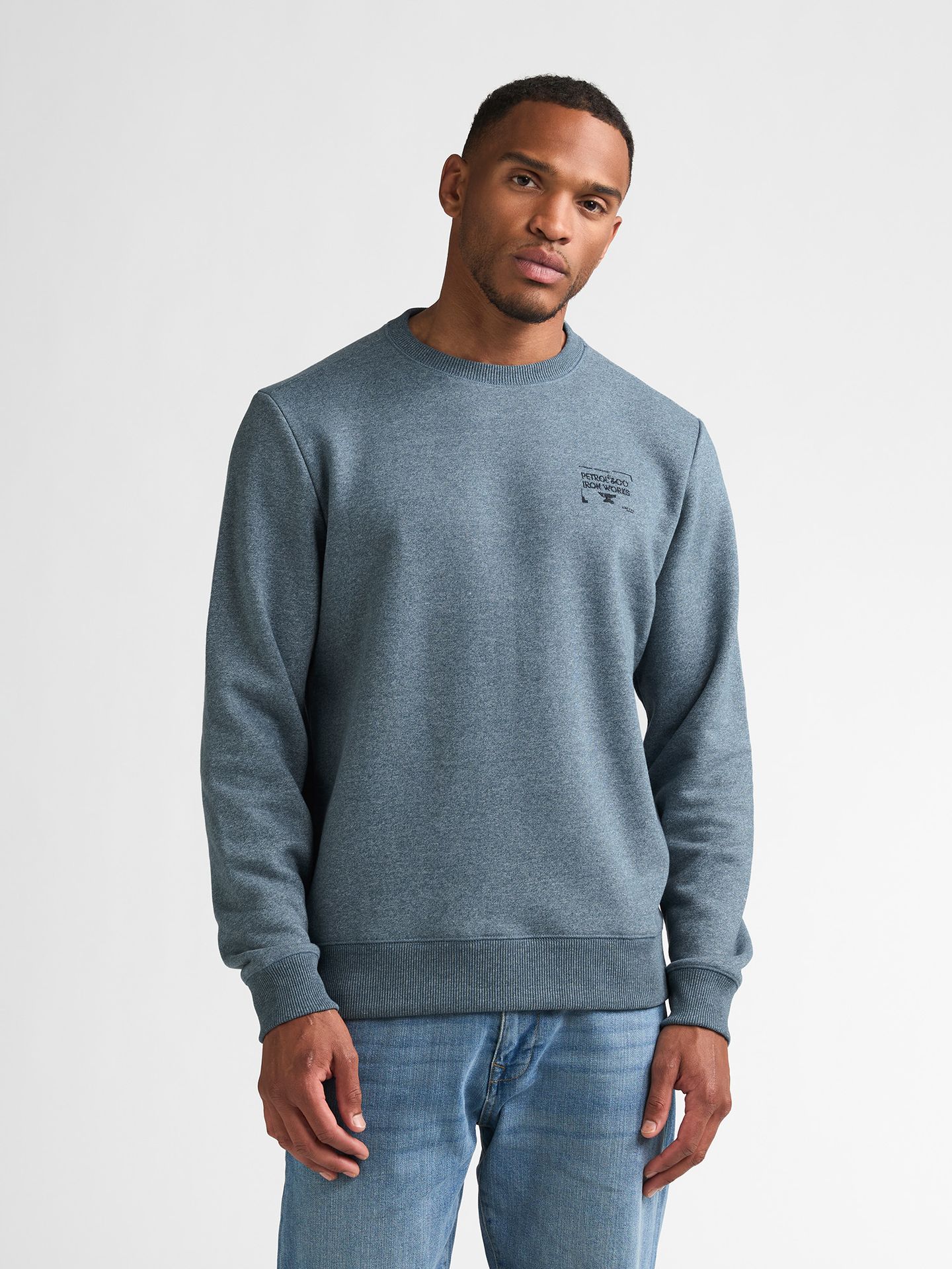 Men Sweater Round Neck