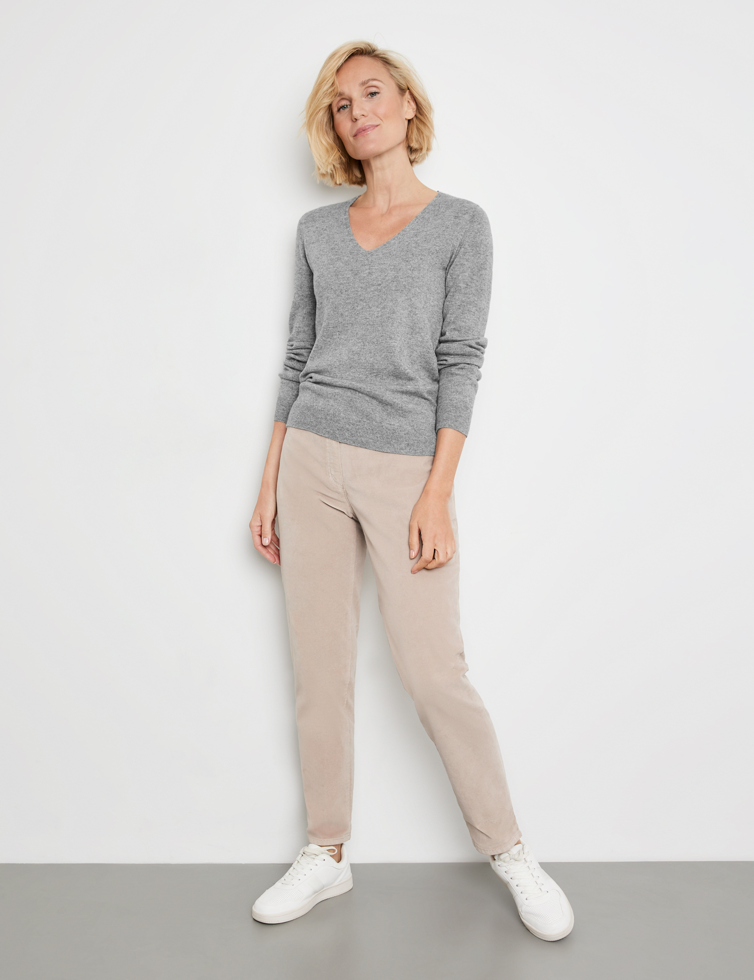 Woll-Pullover aus Leichtstrick mit Cashmere-Anteil
