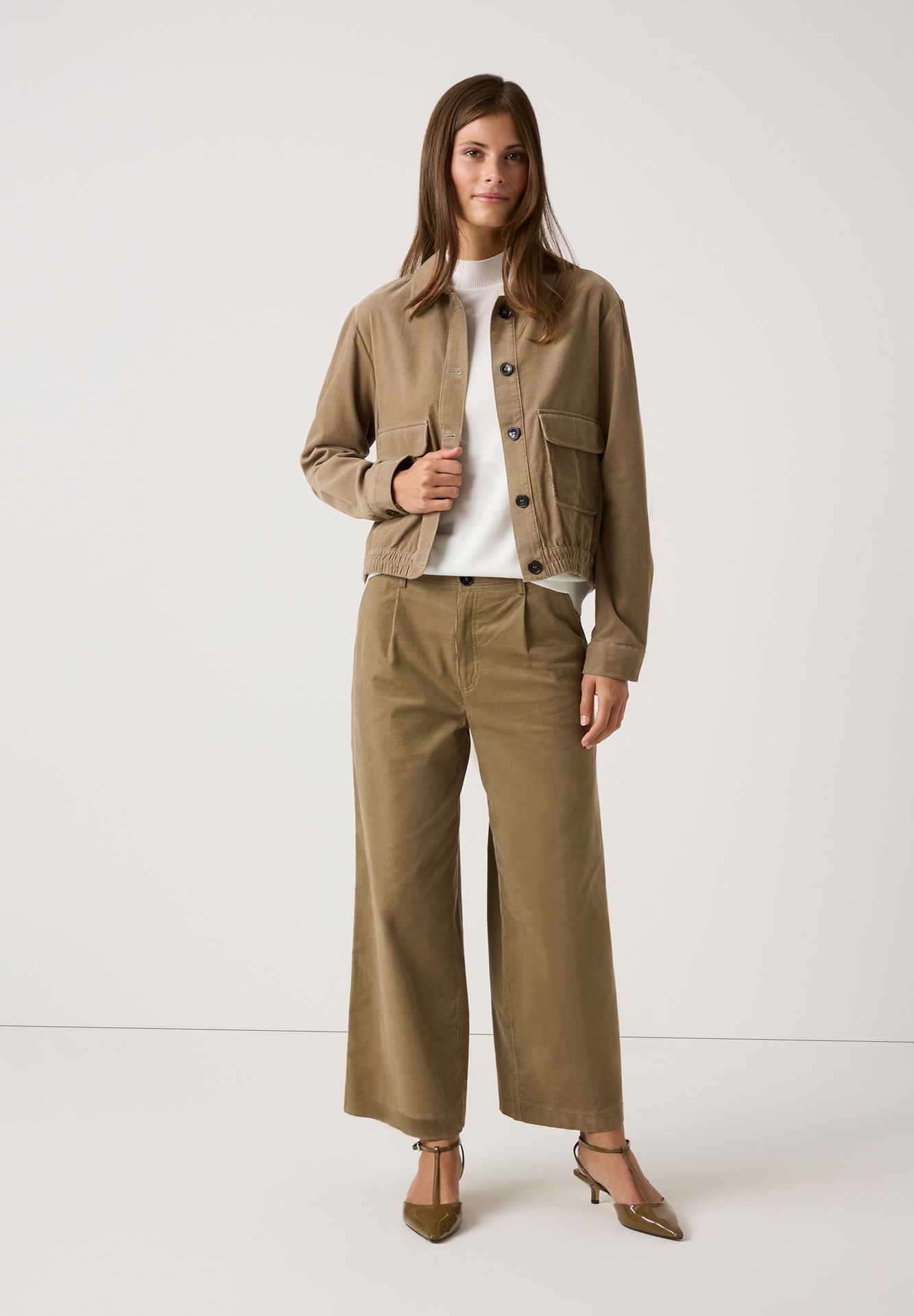 modisch verkürzte Culotte aus Feincord