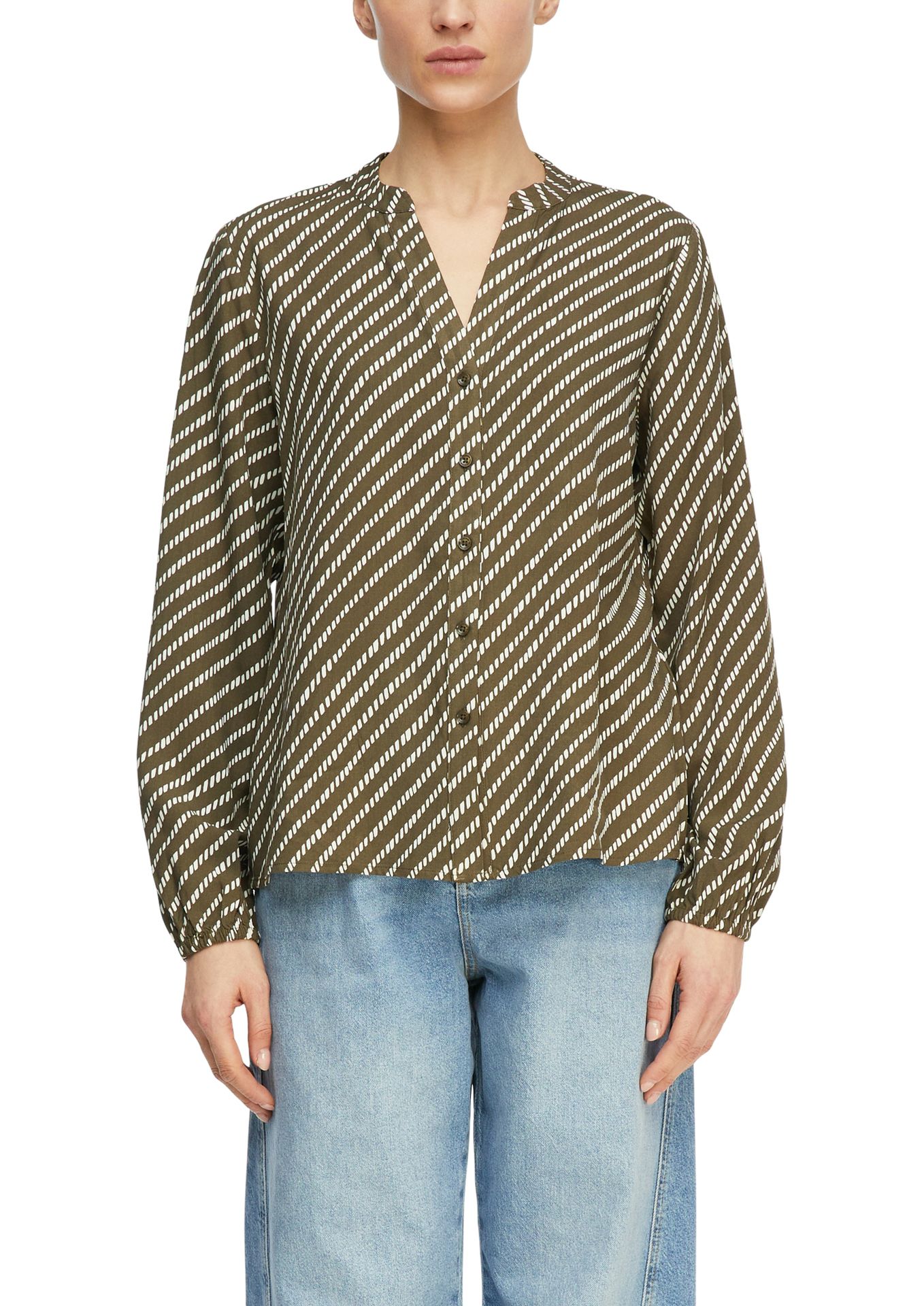 feminine Bluse mit Allover-Print aus fließender reiner Viskose