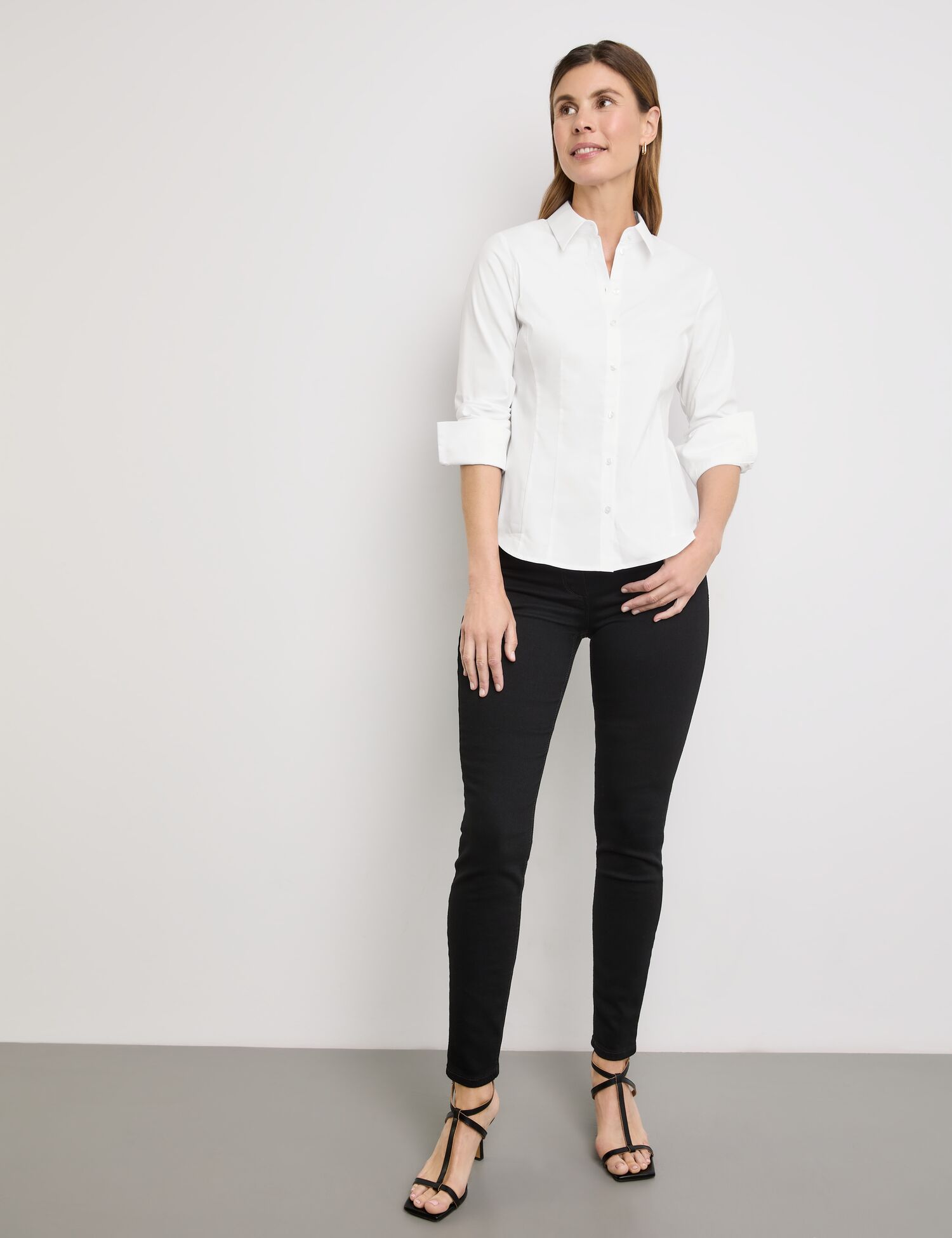 Klassische Hemdbluse aus elastischem Baumwoll-Mix