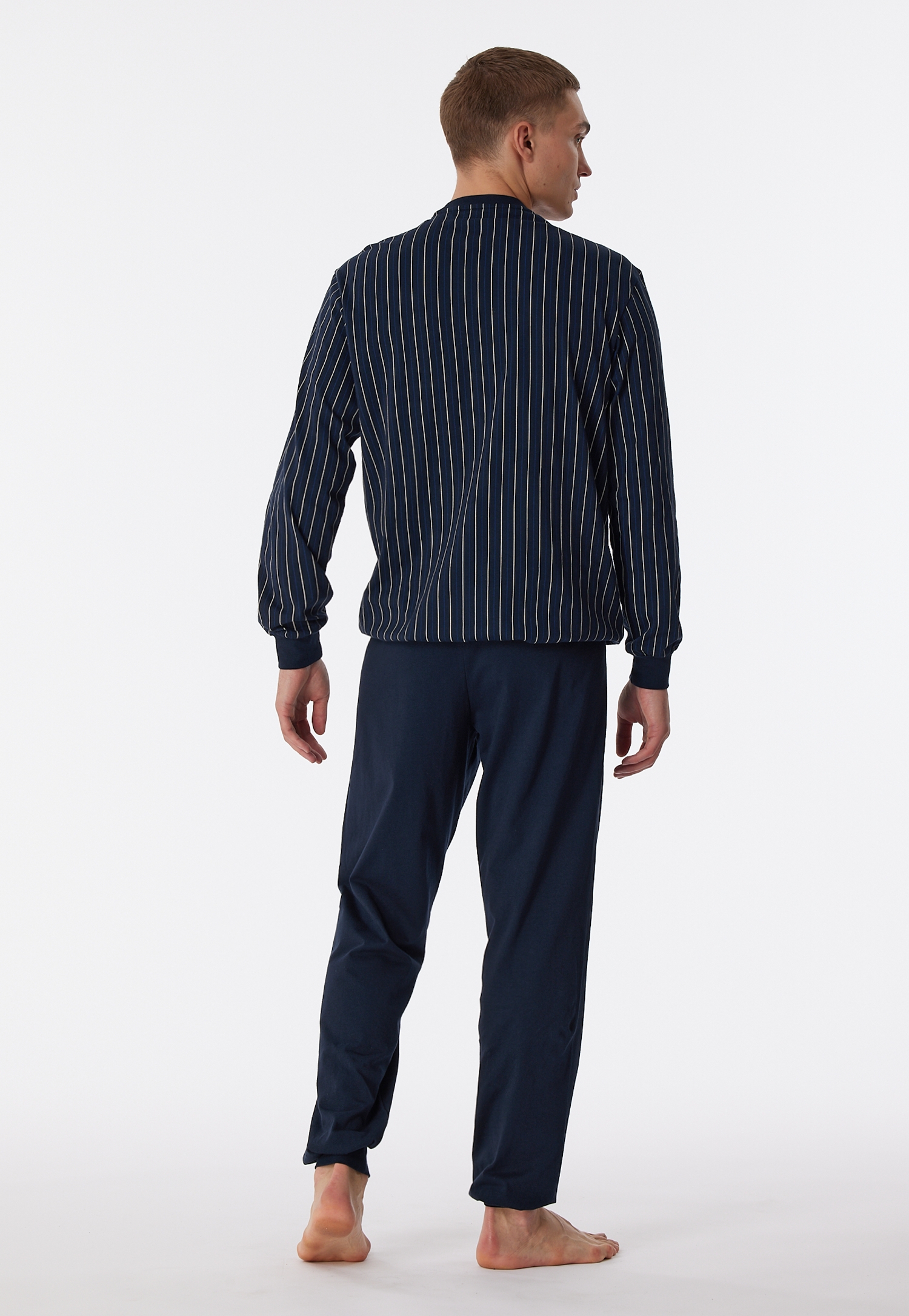 langer Herren-Schlafanzug mit geringeltem Oberteil und Bündchenabschlüsse aus Organic-Cotton