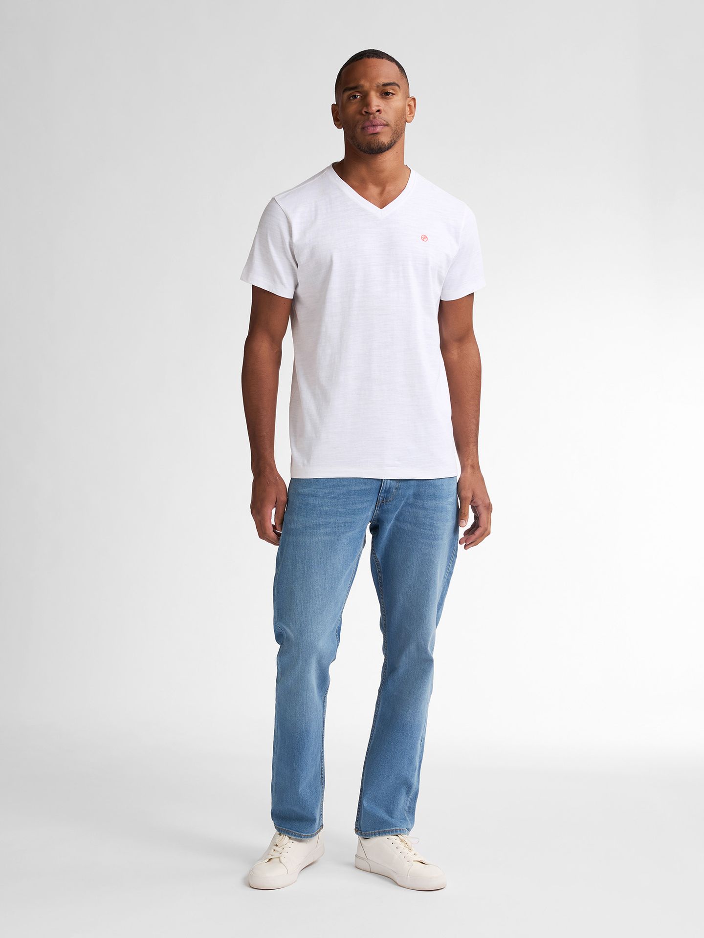 T-Shirt  V-Neck