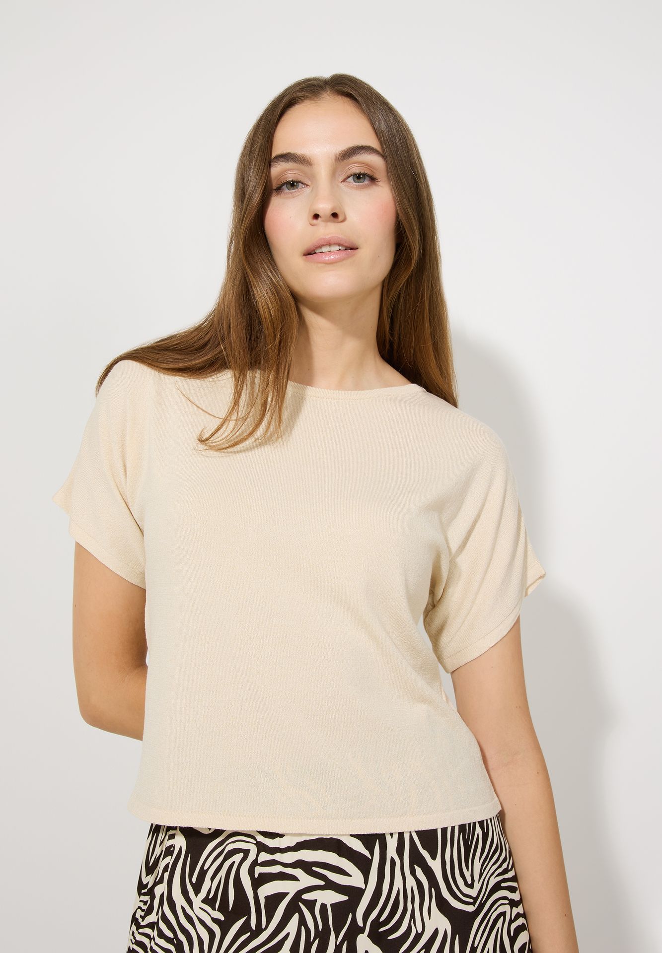 Kurzer uni Feinstrick-Pullover aus Viskose-Mix