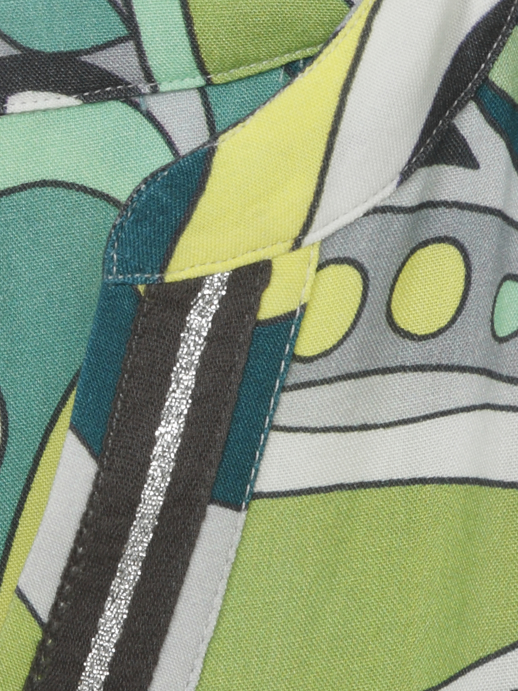Schlupf-Bluse mit 70er Jahre-Print aus reiner Viskose und 3/4 Arm