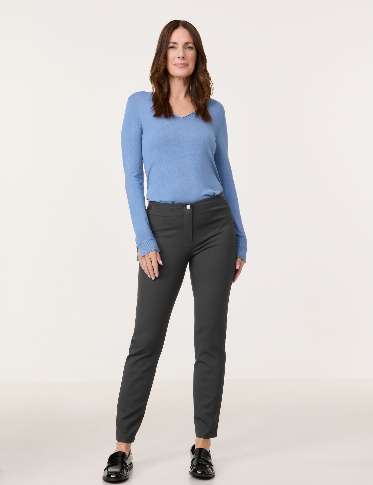 schlanke pflegeleichte Freizeit-Hose