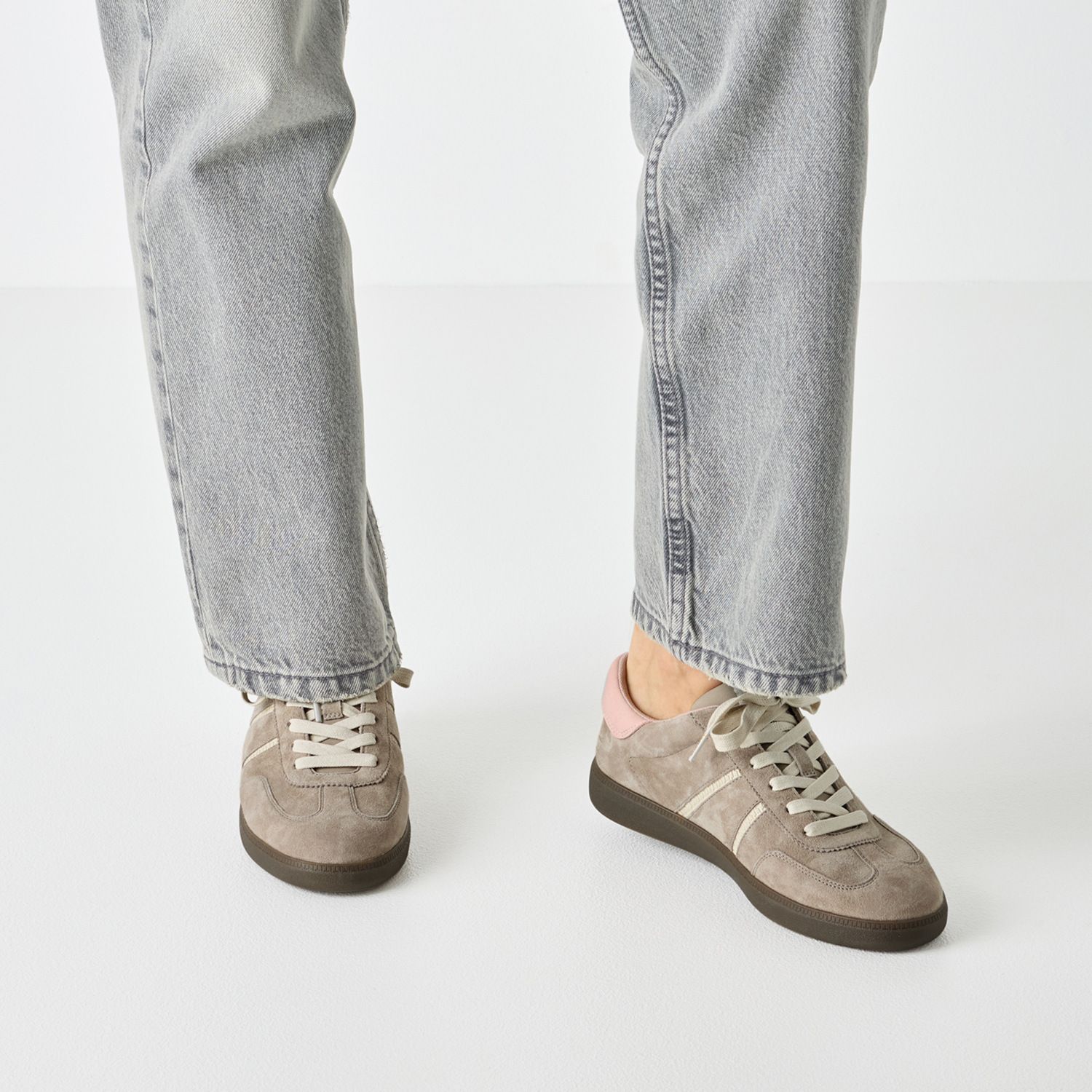 modischer Wildleder-Damen-Sneaker