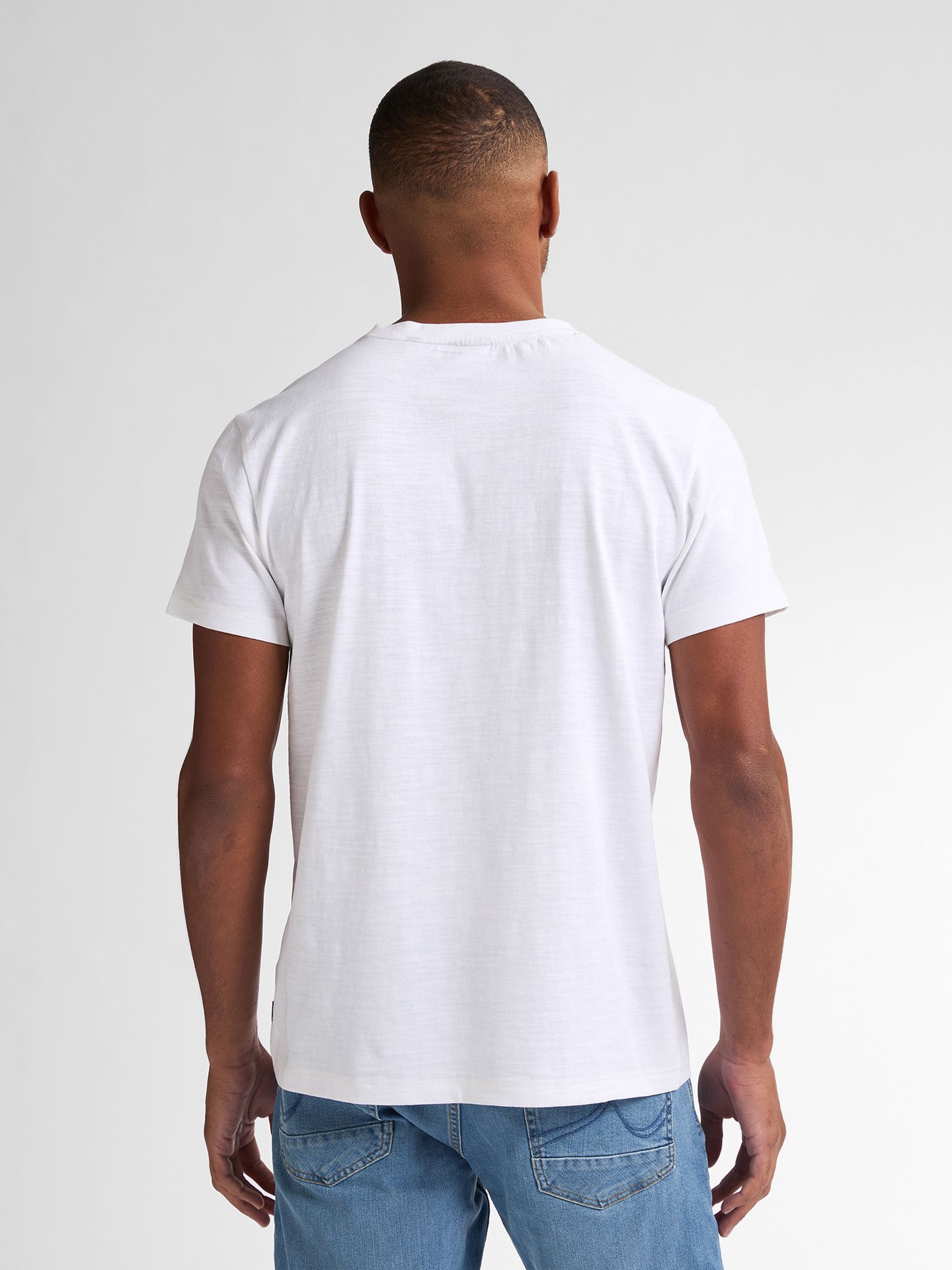 T-Shirt  V-Neck