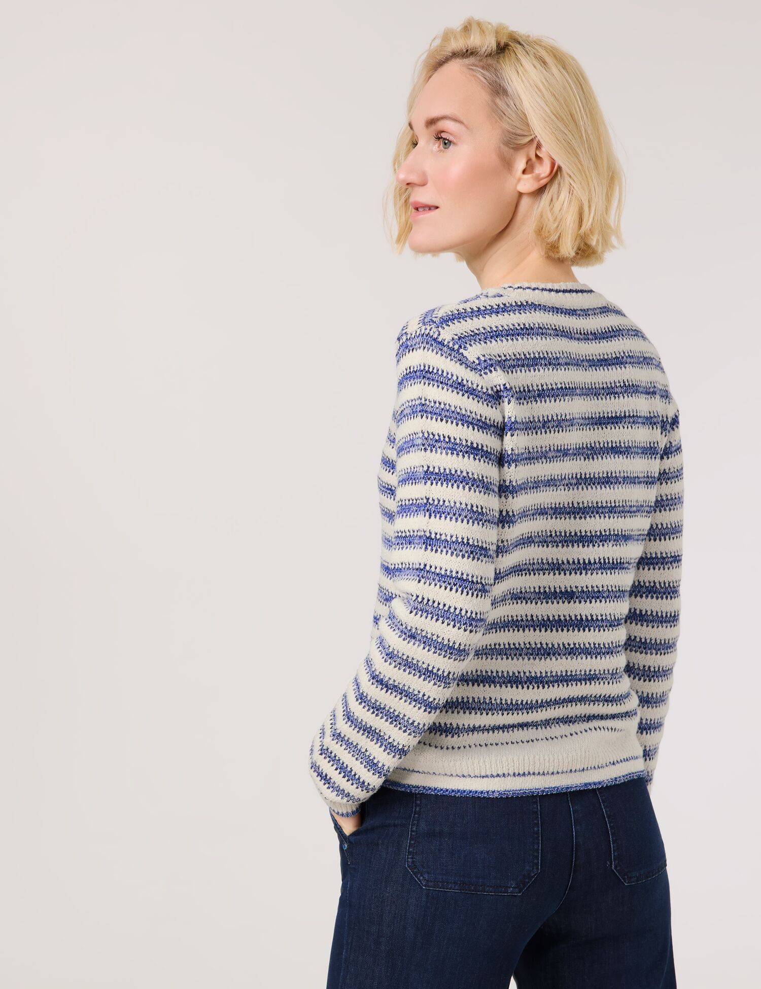 geringelter Sommer-Pullover in Strukturstrick