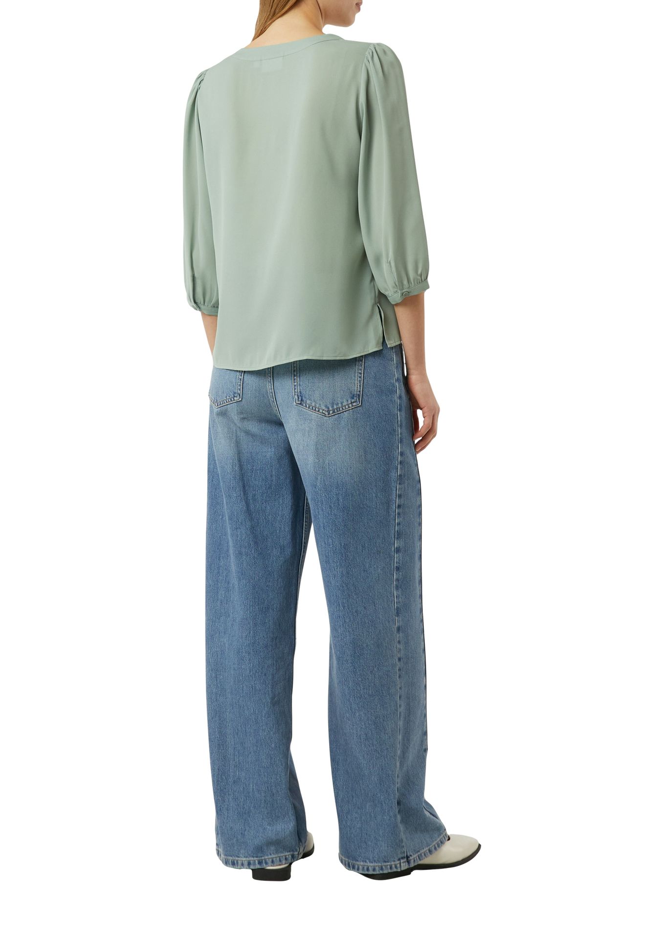 kurze luftige Chiffon-Bluse mit angerafften Ärmeln