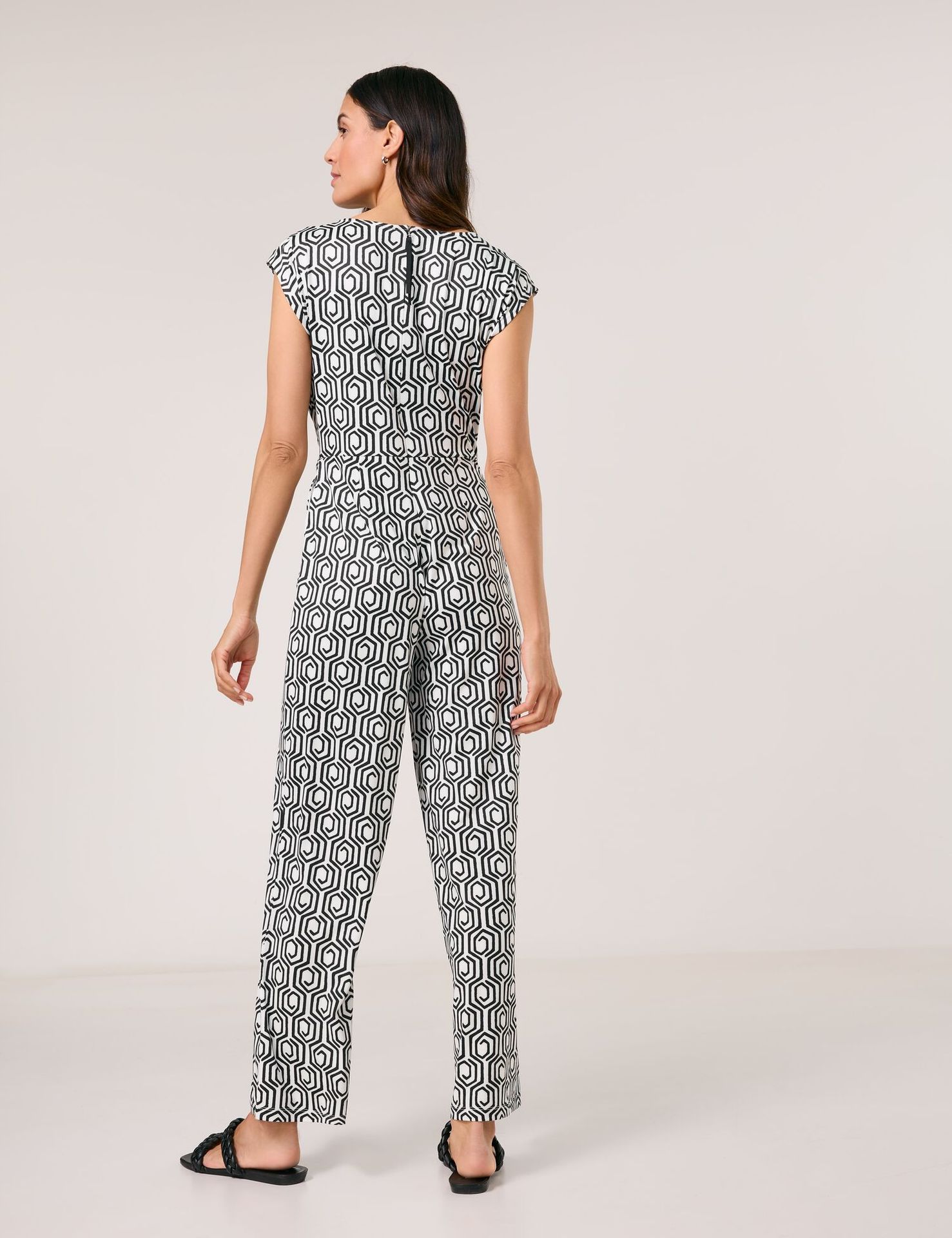 Fließender Jumpsuit mit Allover-Dessin