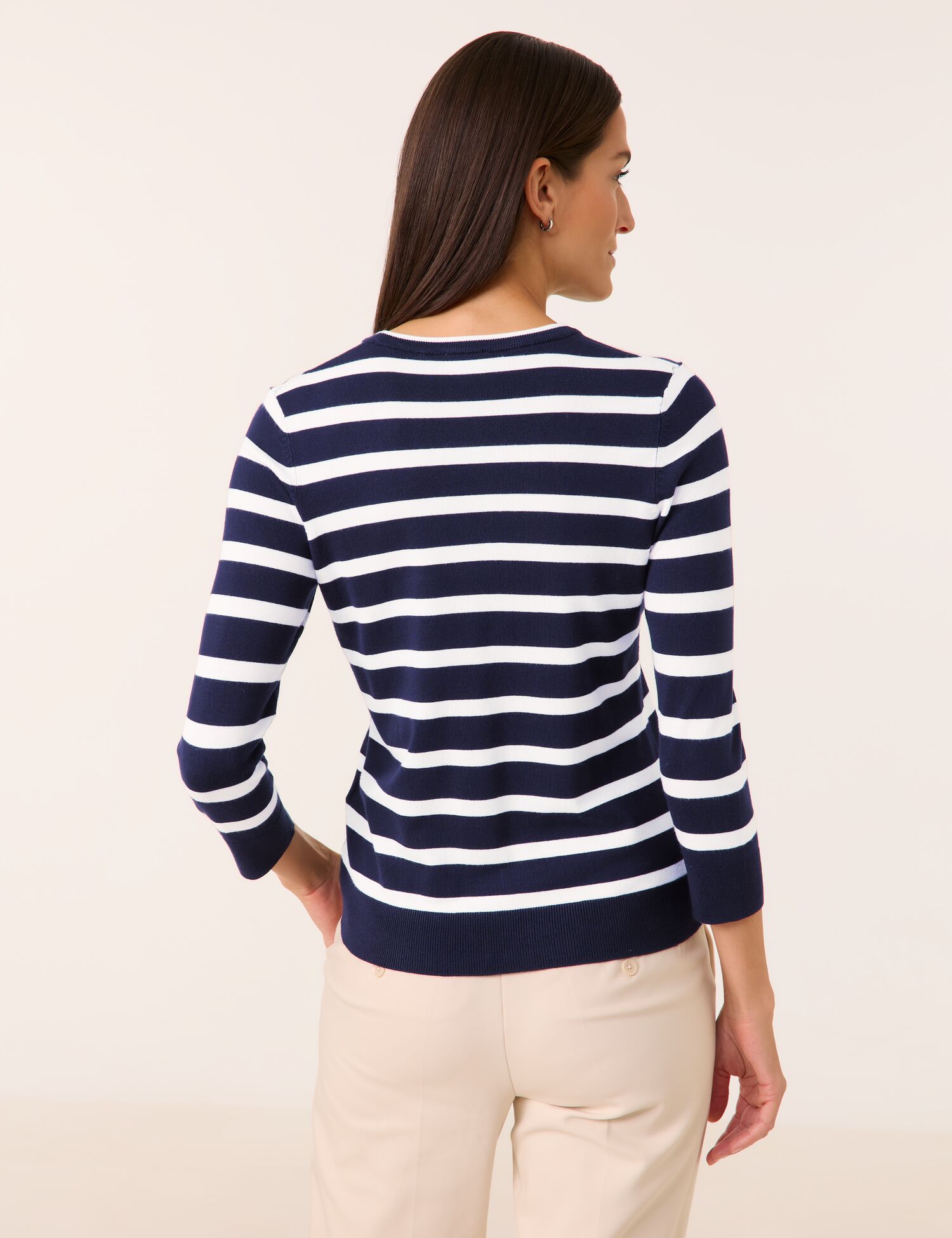 Feinstrick-Pullover mit Blockringel