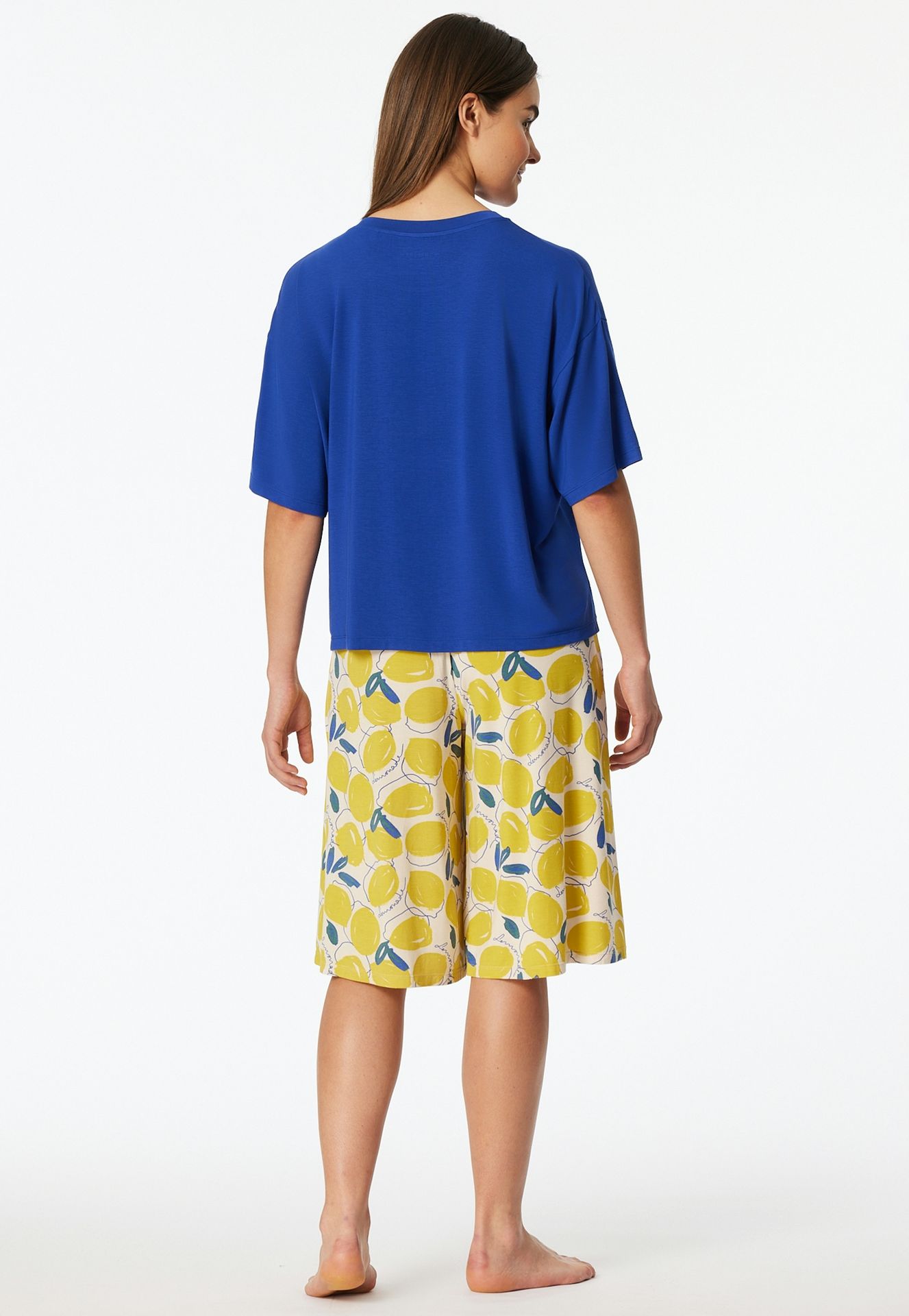 Sommer-Schlafanzug mit uni Oberteil und Hose im Allover-Zitronen-Druck aus Modal