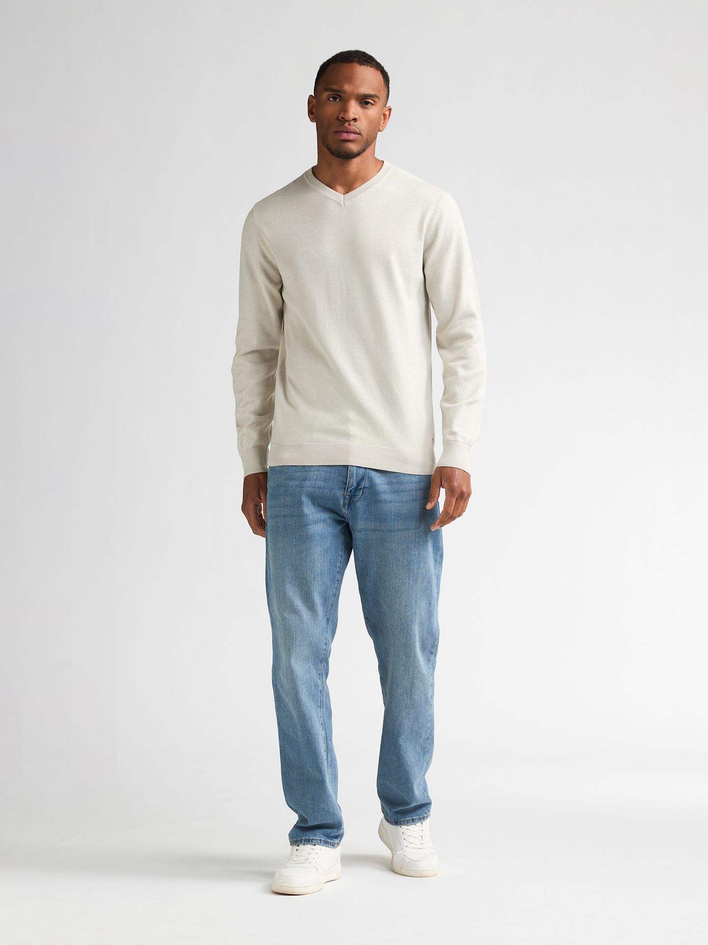 Men Knitwear V-Neck Basic