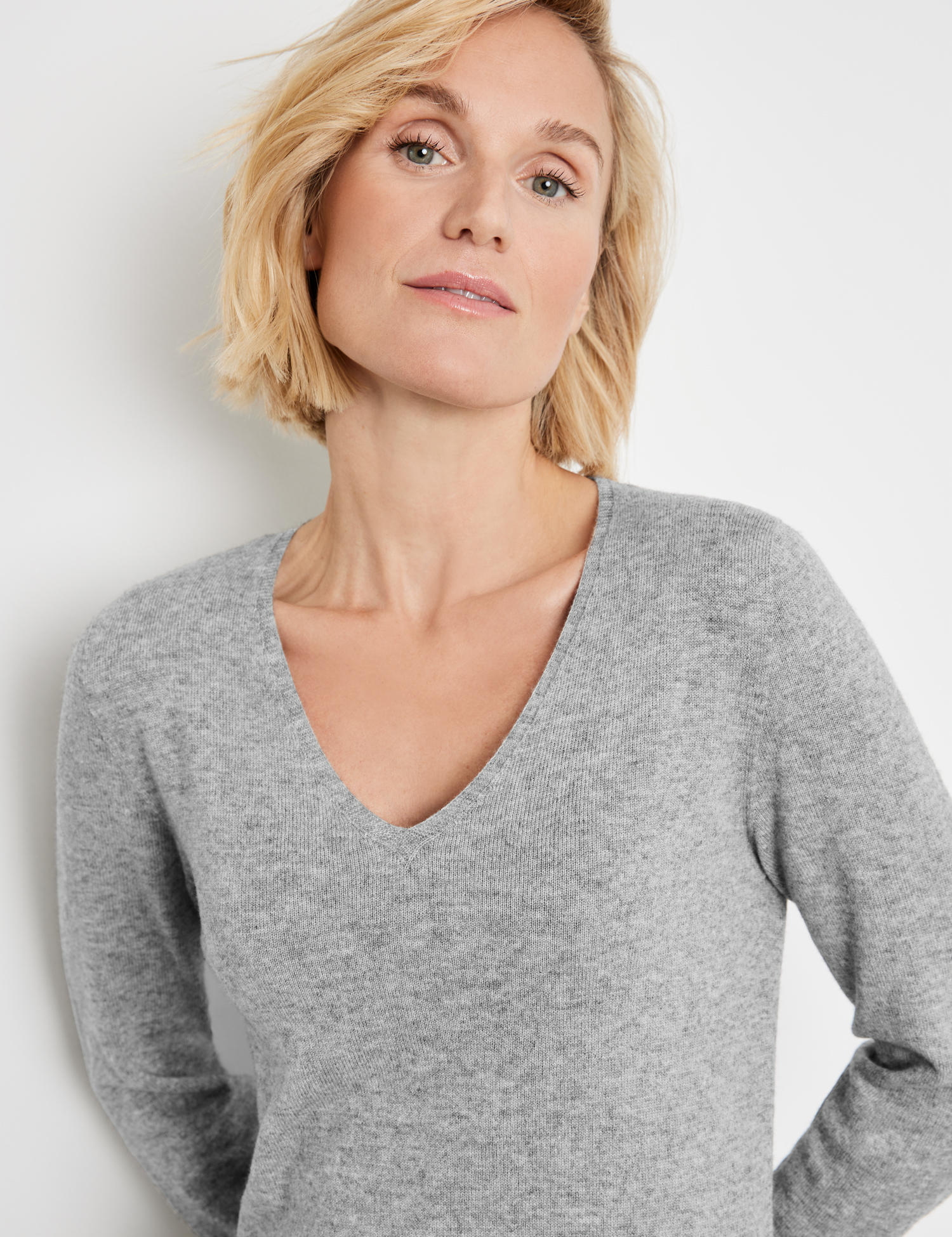 Woll-Pullover aus Leichtstrick mit Cashmere-Anteil