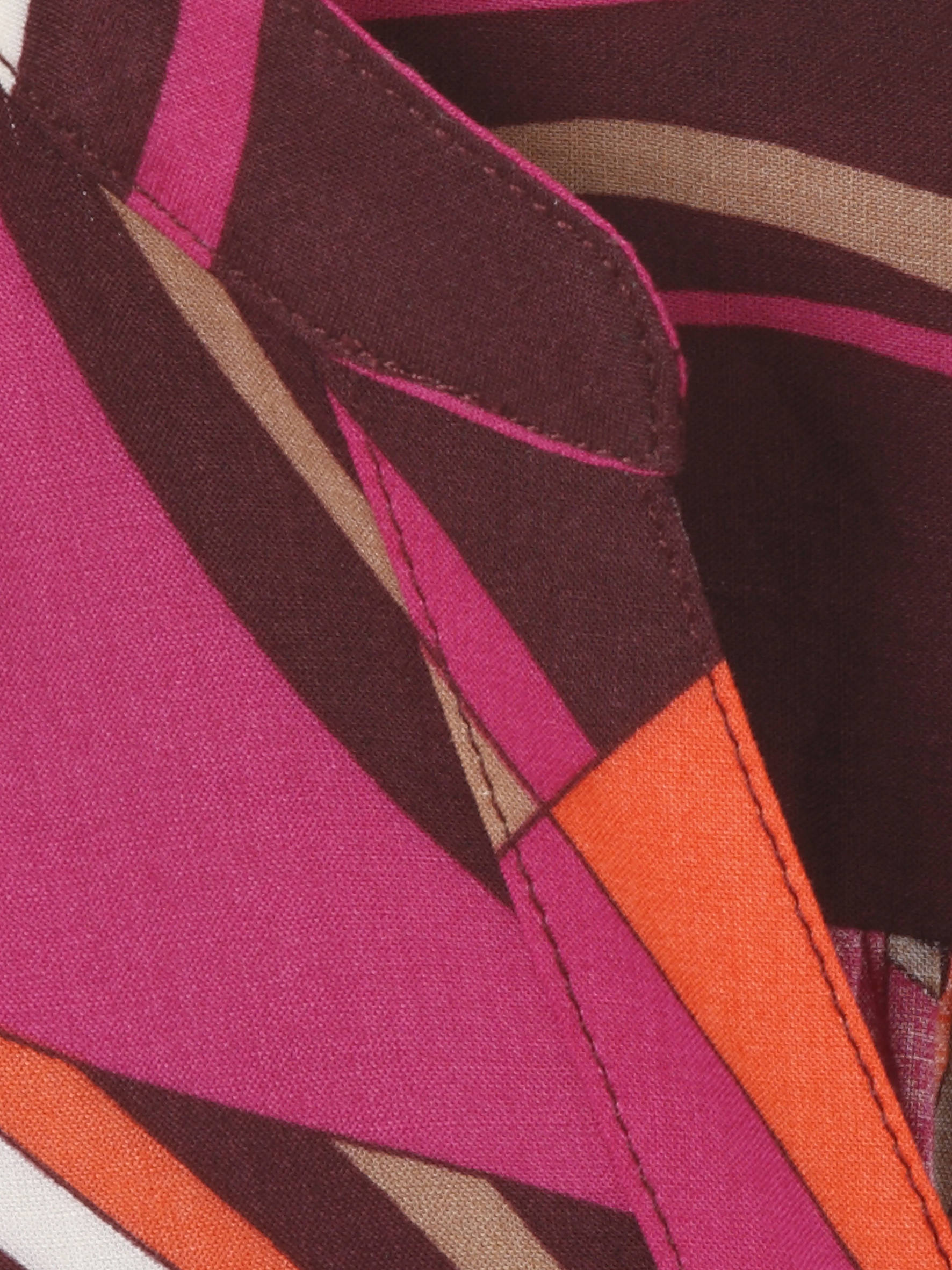 Viskose-Bluse mit großem Allover-Druck
